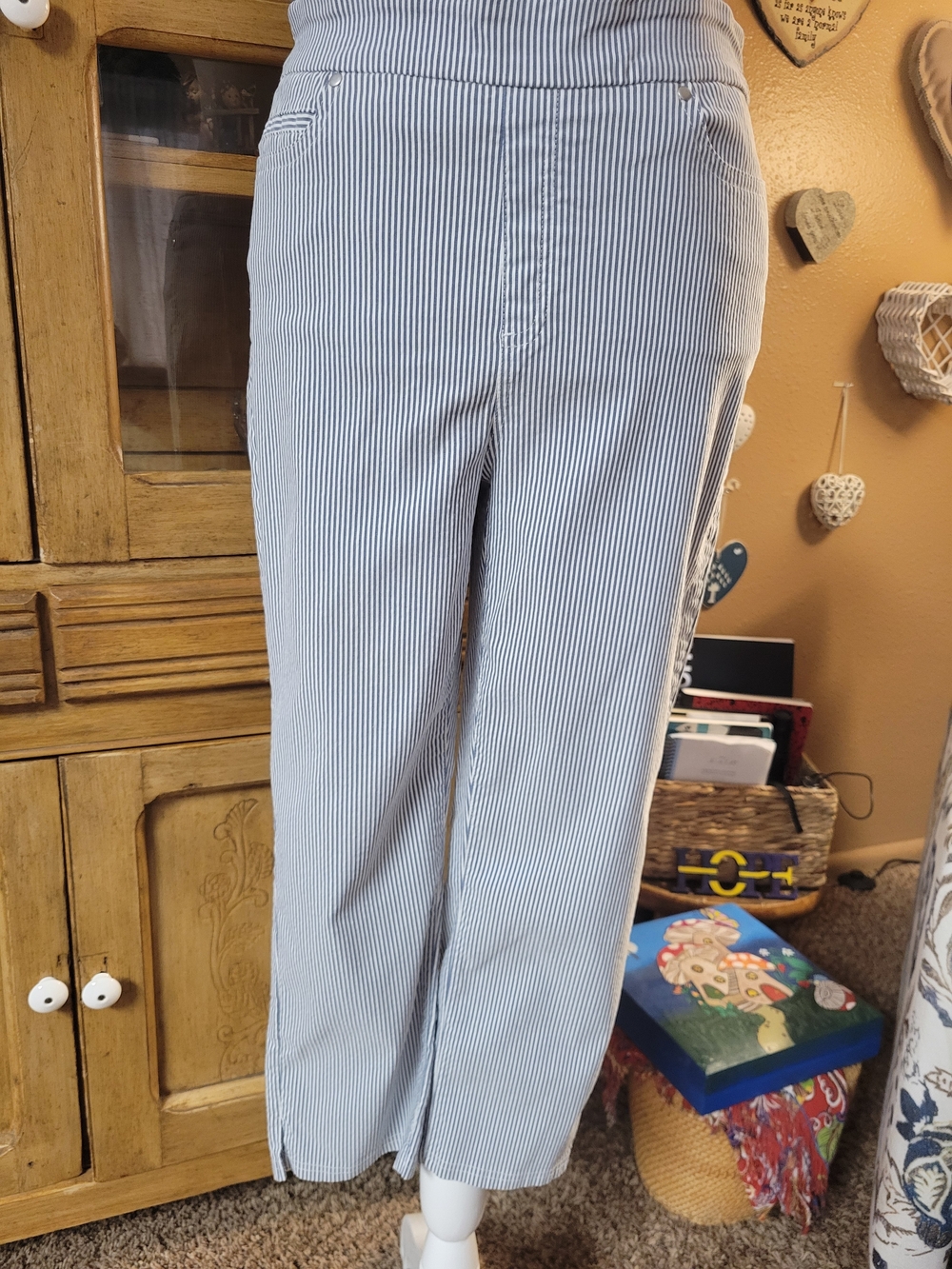 Mario Serrani Made in Italy Pinstripe Stretch Crop Pants Medium Blue White